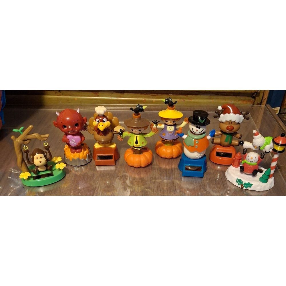 8 Solar Powered Dancing Bobble Heads Halloween Thanksgiving Christmas Winter 4"